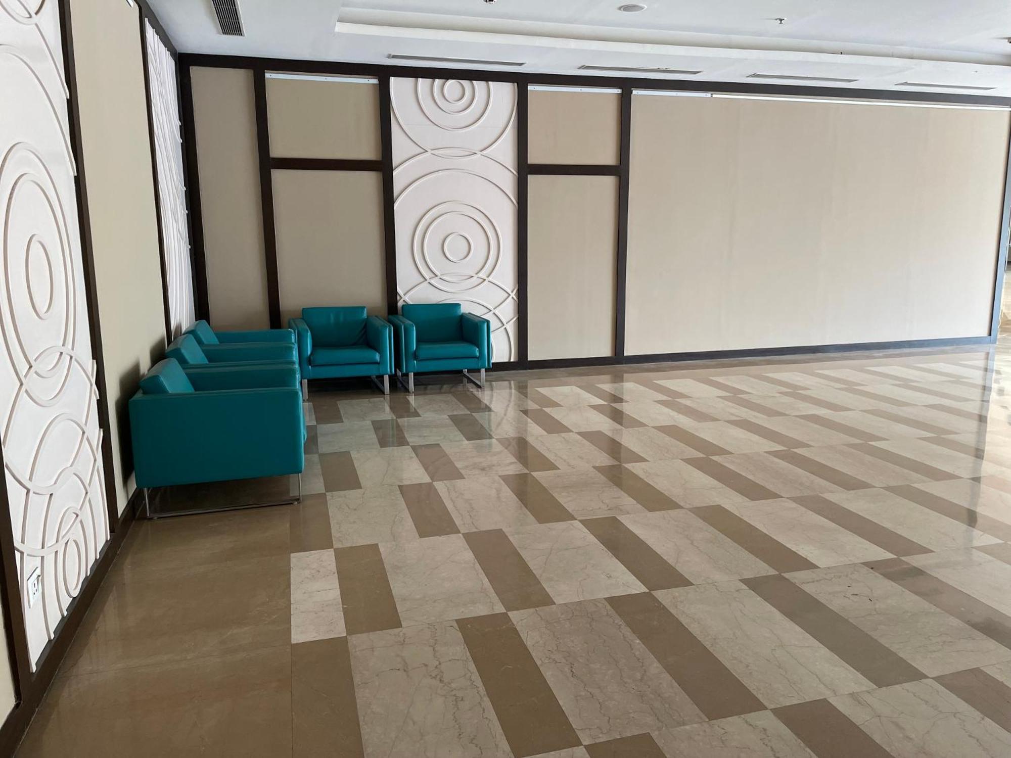 Hotel V Retreat Gurgaon Zewnętrze zdjęcie