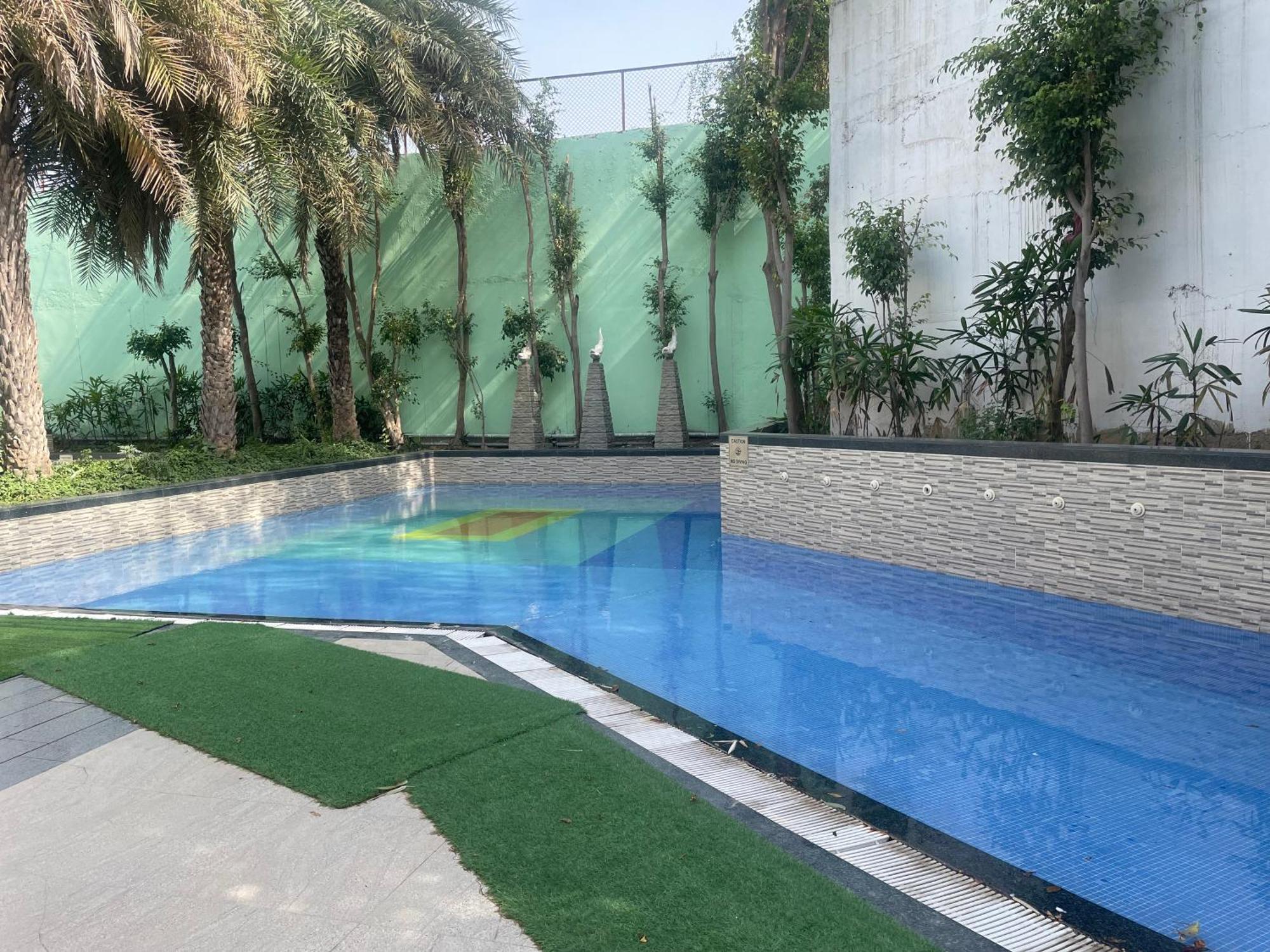 Hotel V Retreat Gurgaon Zewnętrze zdjęcie